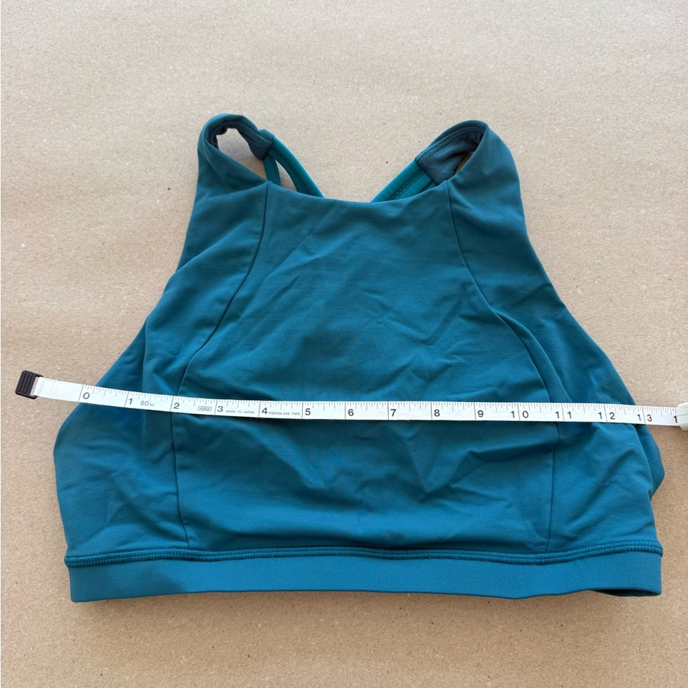 Lululemon — NWOT Free to Be Serene High-Neck Sports Bra — Size 8 - Picture 7 of 9